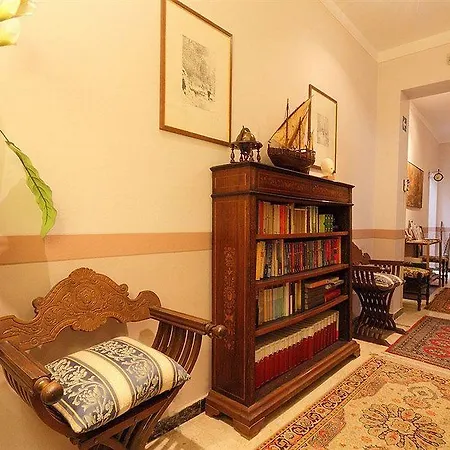 Bed & Breakfast Badia Fiorentina 3*
