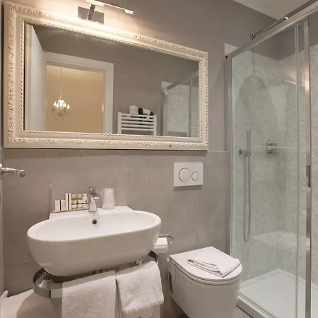 Badia Fiorentina Bed and Breakfast 3*