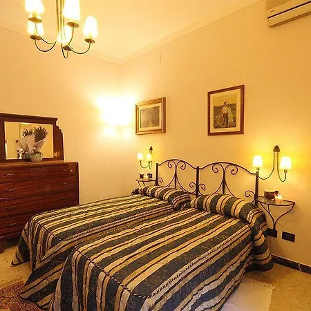 Bed and Breakfast Badia Fiorentina 3*
