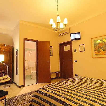 Badia Fiorentina Bed and Breakfast 3*